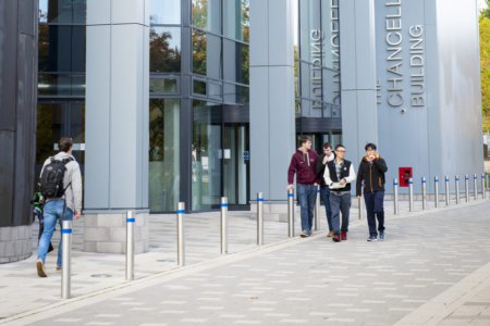 Benefits of studying humanities and social sciences in the UK
