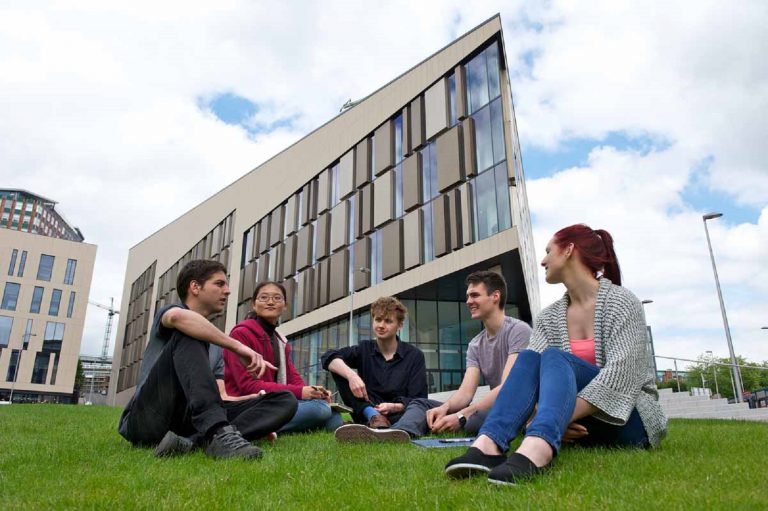 5 reasons to study at Strathclyde Faculty of Humanities