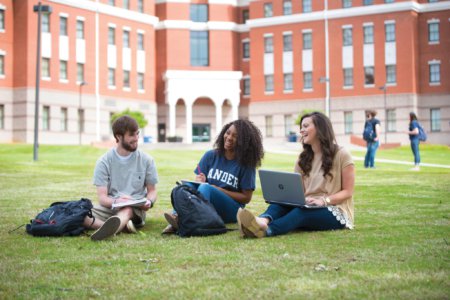 4 leading U.S. colleges for postgraduate Liberal Arts