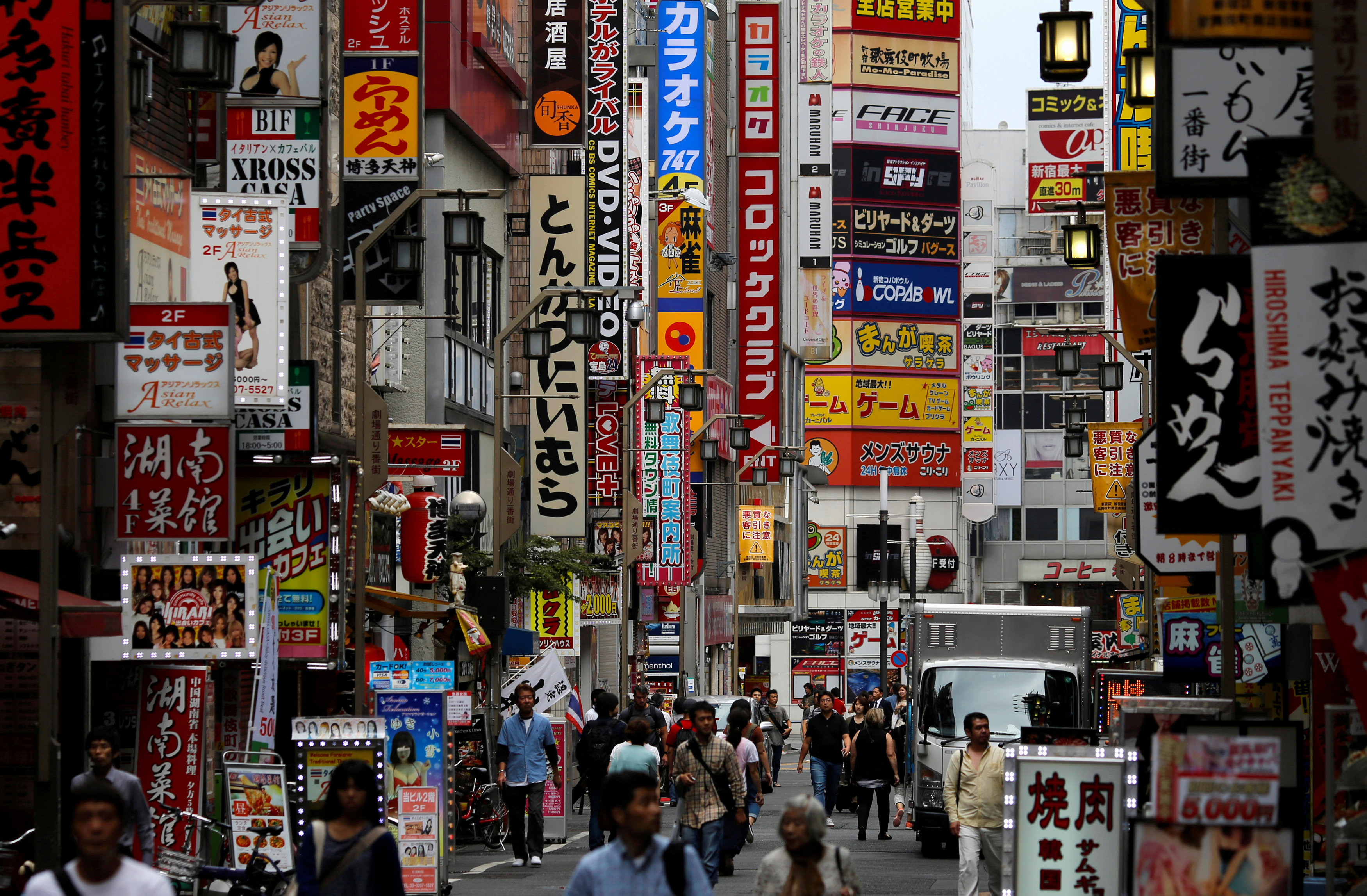 Japan: Fundamental changes to work culture necessary to retain foreign talent
