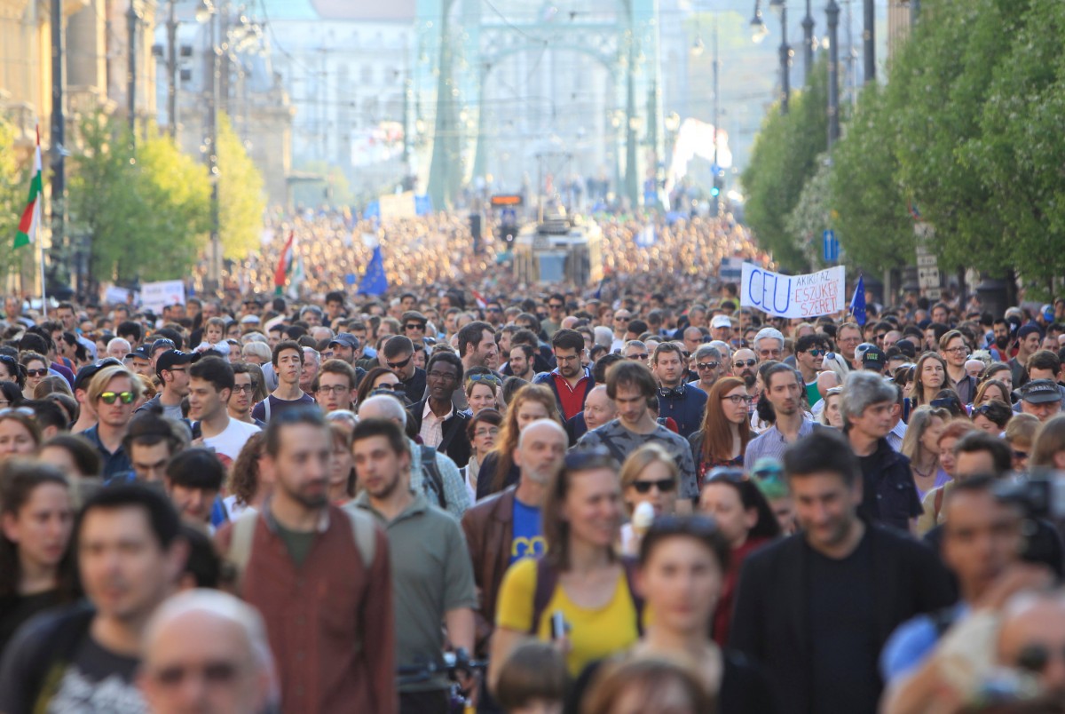 Население венгрии. Венгрия протесты Орбан. Протесты в Будапеште. Венгрия городское население.