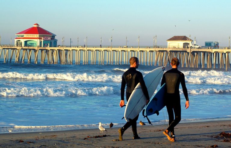 6 Reasons to study in Surf City, USA