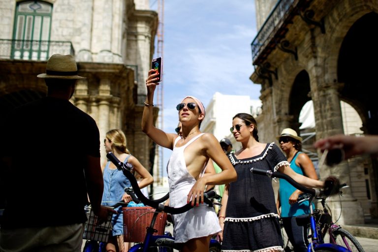 Trump's Cuba policy dashes college students' dream of a Havana spring break