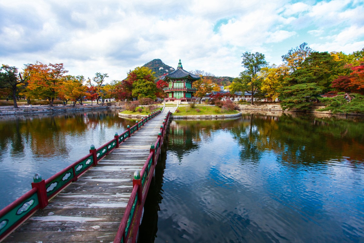 10 reasons why you should study in South Korea