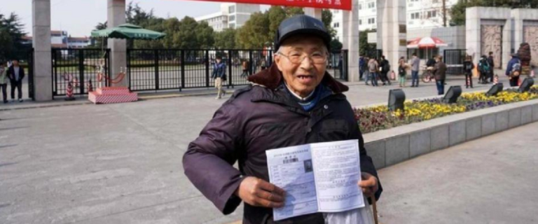This 76-year-old Chinese man is determined to get a postgraduate degree