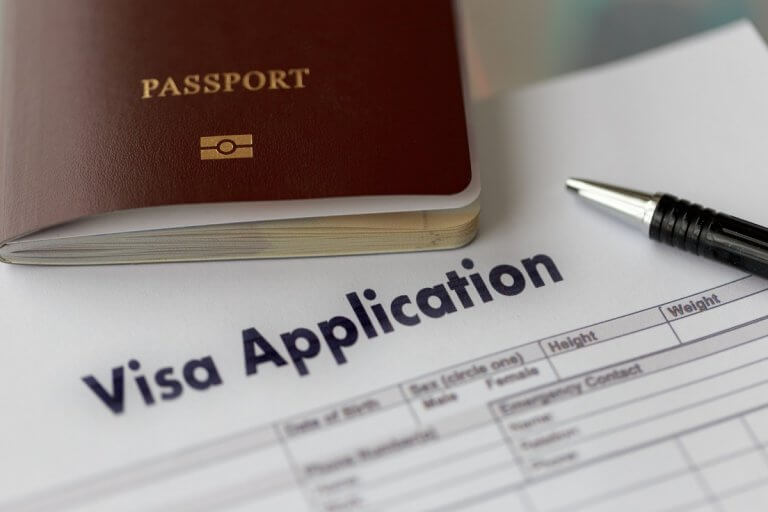 The pros and cons of hiring a student visa agent