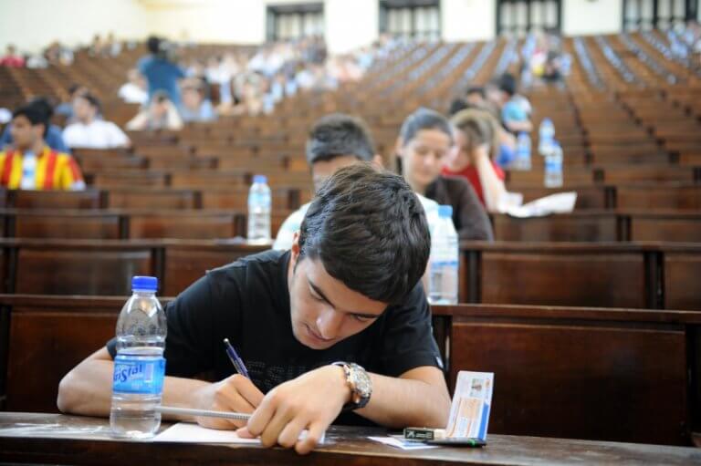 Rethinking educational assessments: the matrimony of exams and coursework