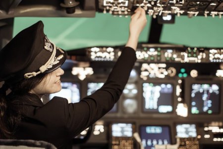 Encouraging more girls to become pilots