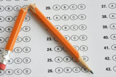 College admissions: Less testing, more early acceptance, says industry expert