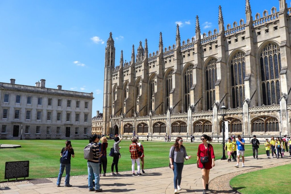 These are the degrees with the highest ROI in the UK