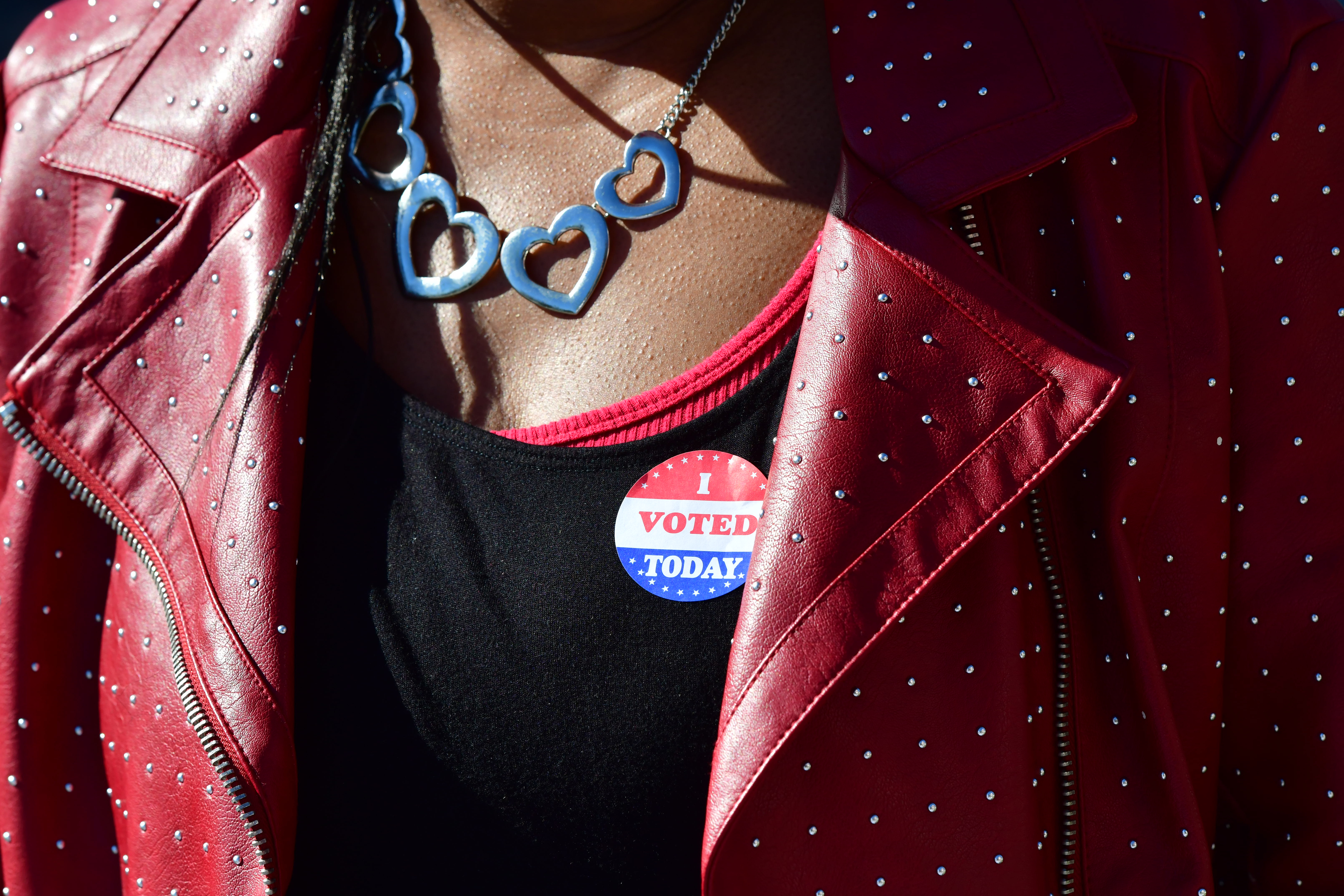 6 ways college students can stay safe voting in #Elections2020