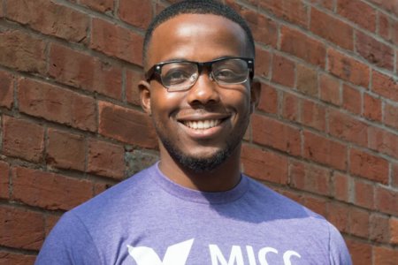 This Zimbabwean graduate created a financial app to help international students in Canada