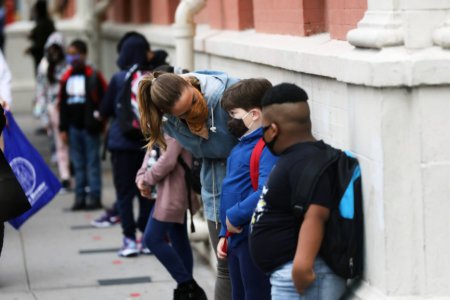 New York City to reopen primary schools despite virus surge
