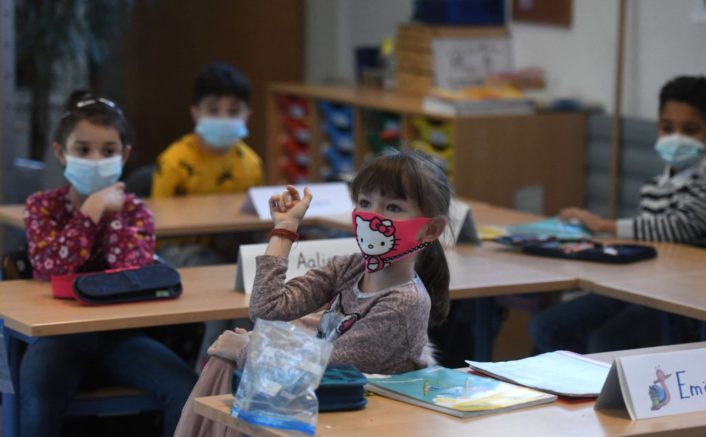 german-schools-and-kindergartens-reopen-for-the-first-time-in-two-months