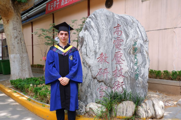 international students return to China