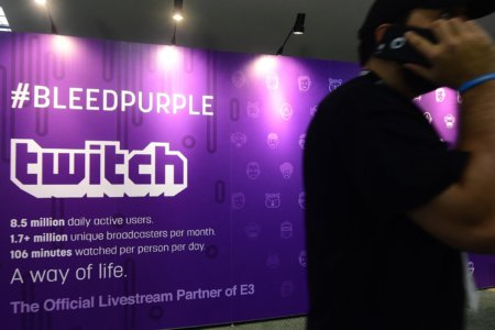 Can university students earn money through Twitch?