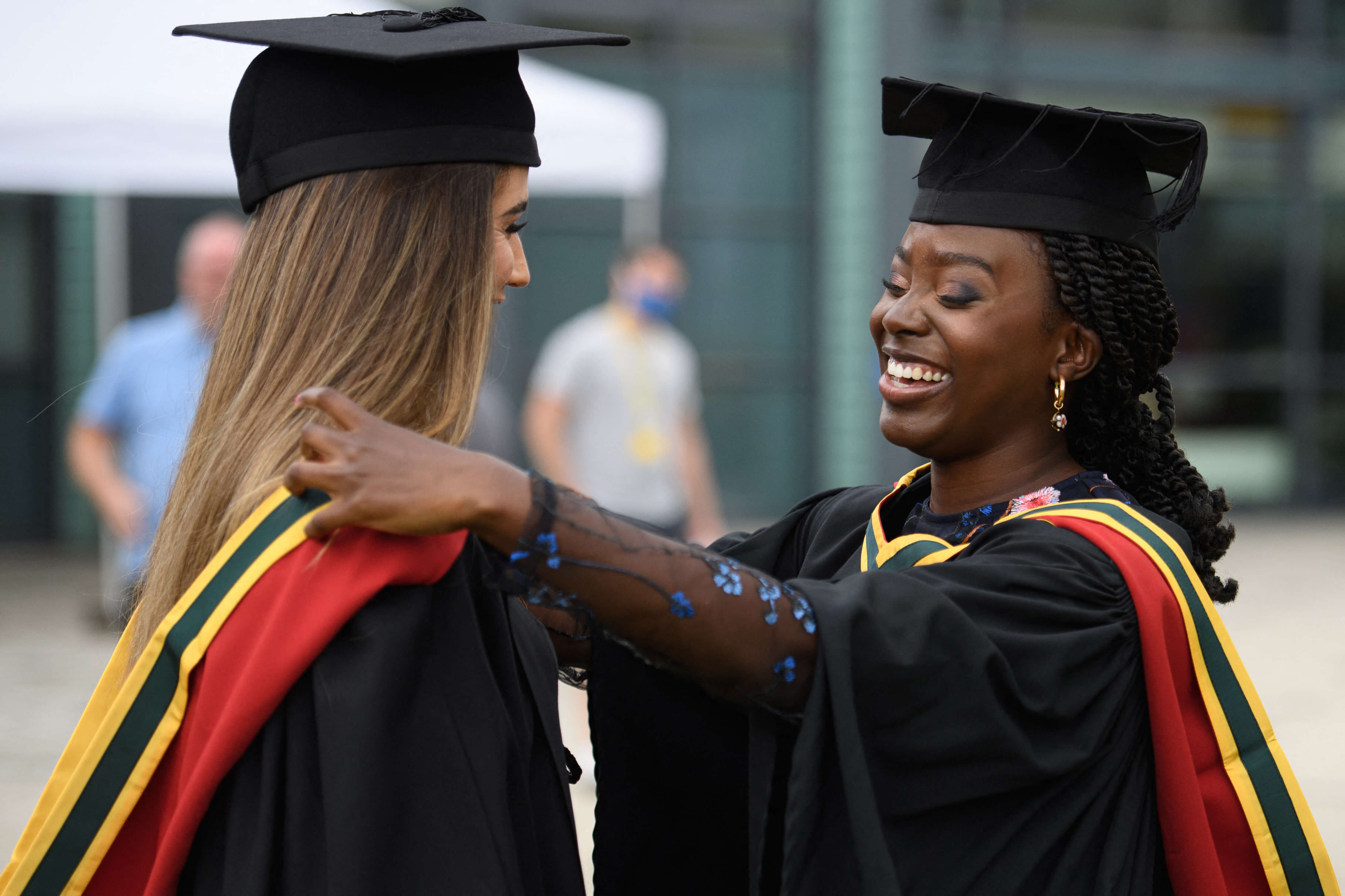 5 UK scholarships international students can still apply in 2022