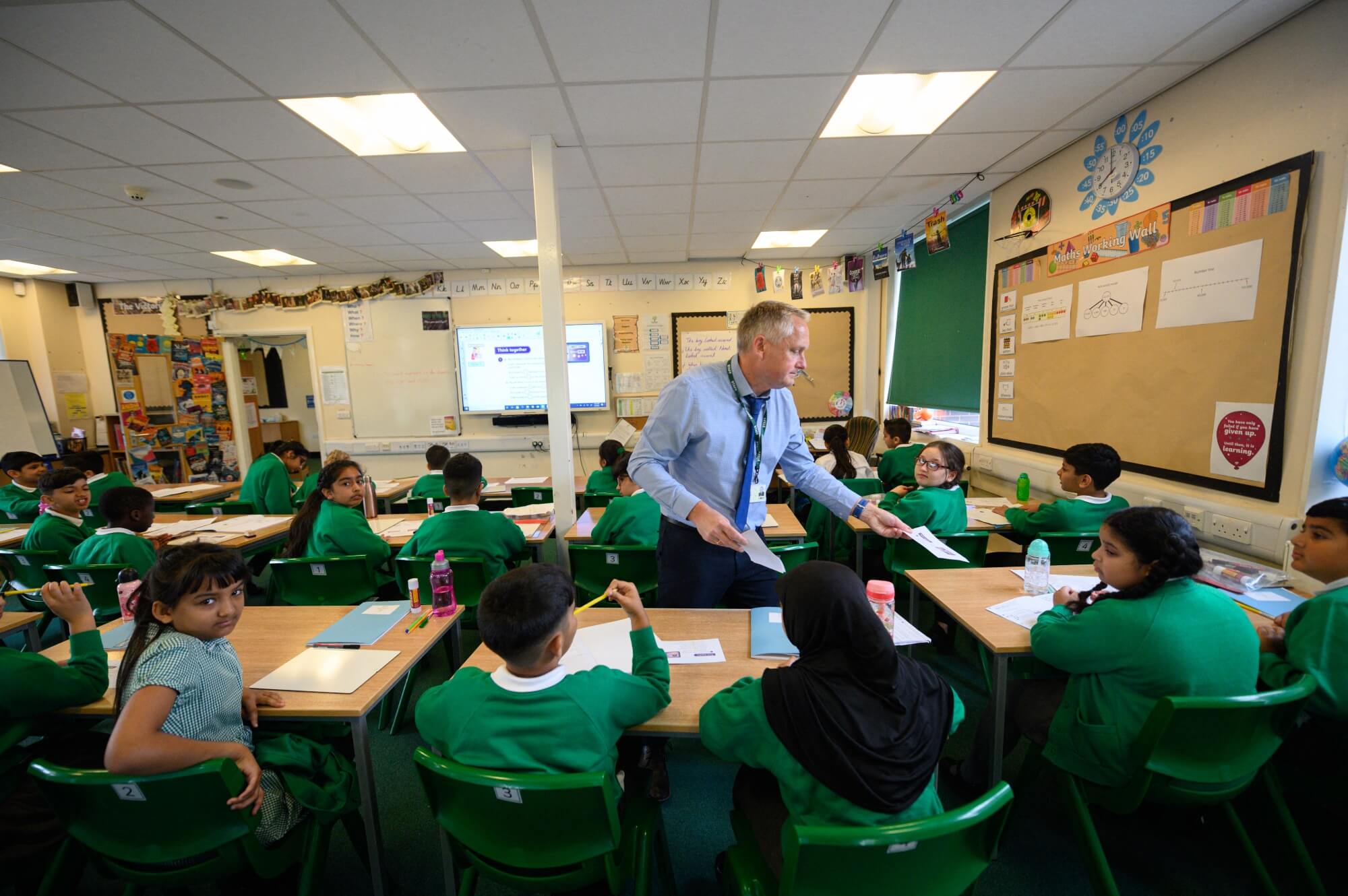How grammar is taught in England should change