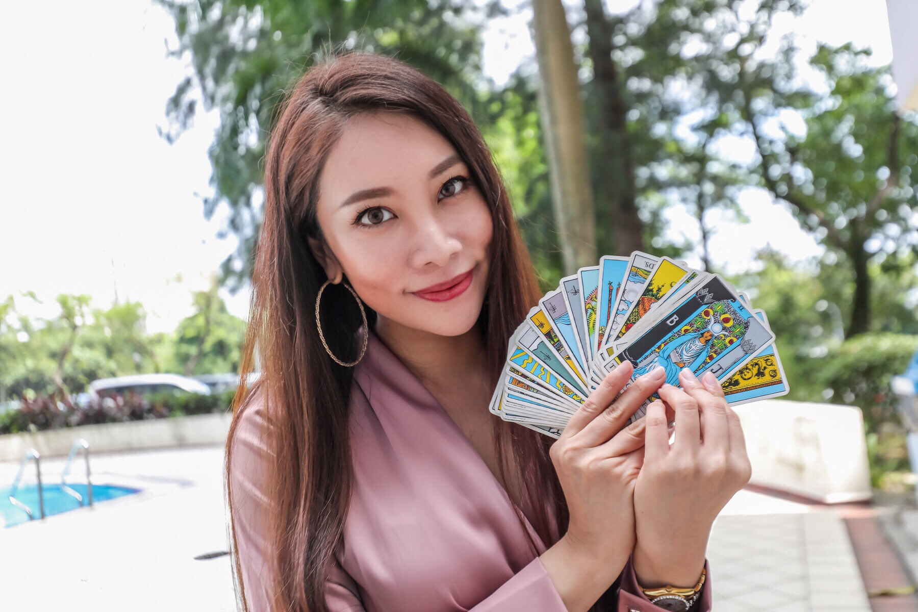 The Malaysian journalism graduate changing lives, one tarot card reading at a time