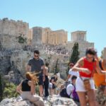 6 international scholarships to study in Greece for cheap