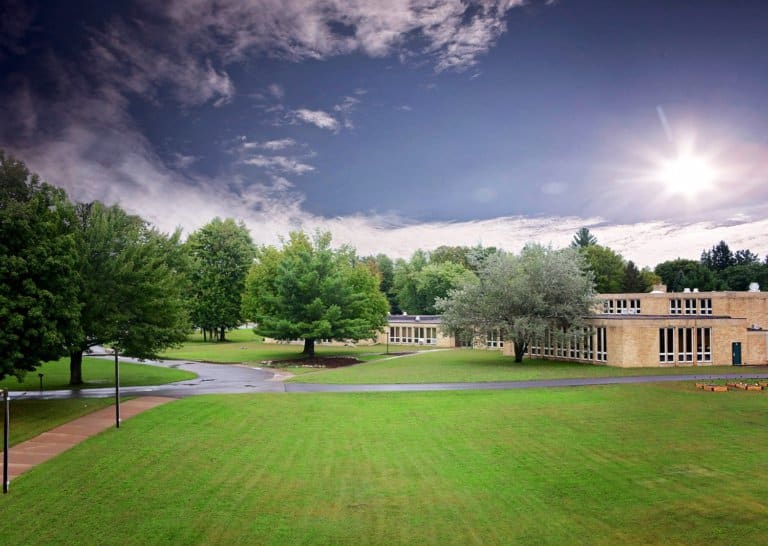 North Cedar Academy’s pathway programmes let students earn uni credits while still in high school