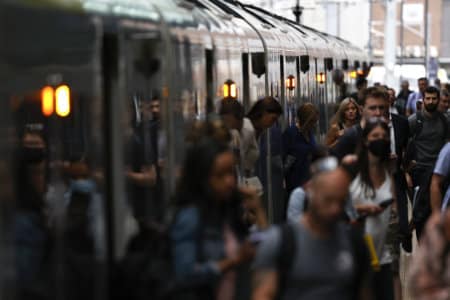 The UK transport system, explained for first-time international students