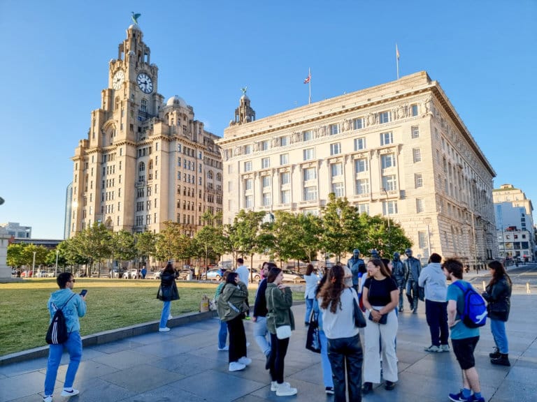 An unforgettable UK summer school experience