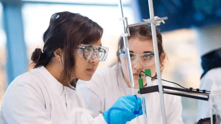 University of Surrey: Empowering superb Pharmaceutical Sciences careers