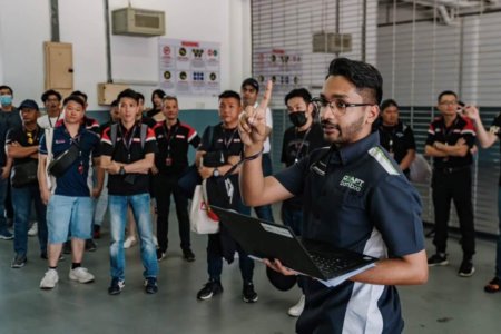 How one meeting with a motorsports legend changed this Mumbai grad's life
