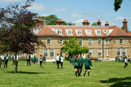 Farringtons School