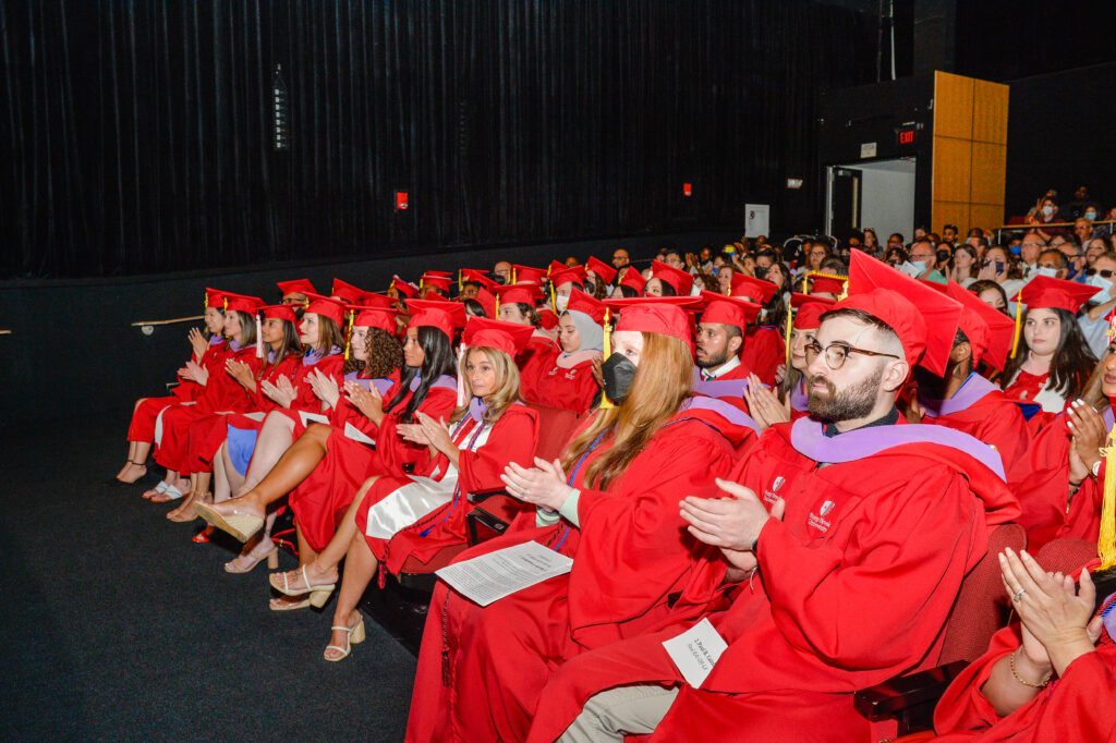 Aspiring leaders in healthcare, this 100% online master’s degree is for you