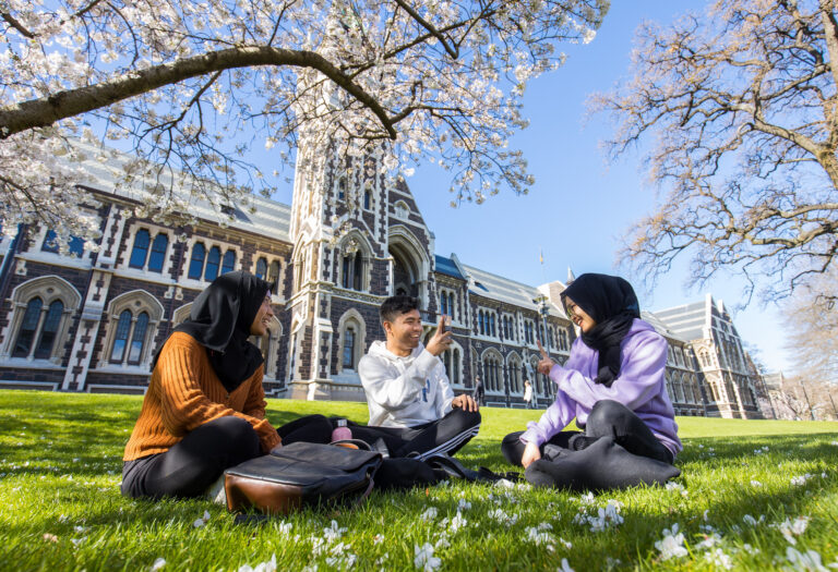 The biomedical sciences: 4 universities shaping tomorrow’s leaders and experts