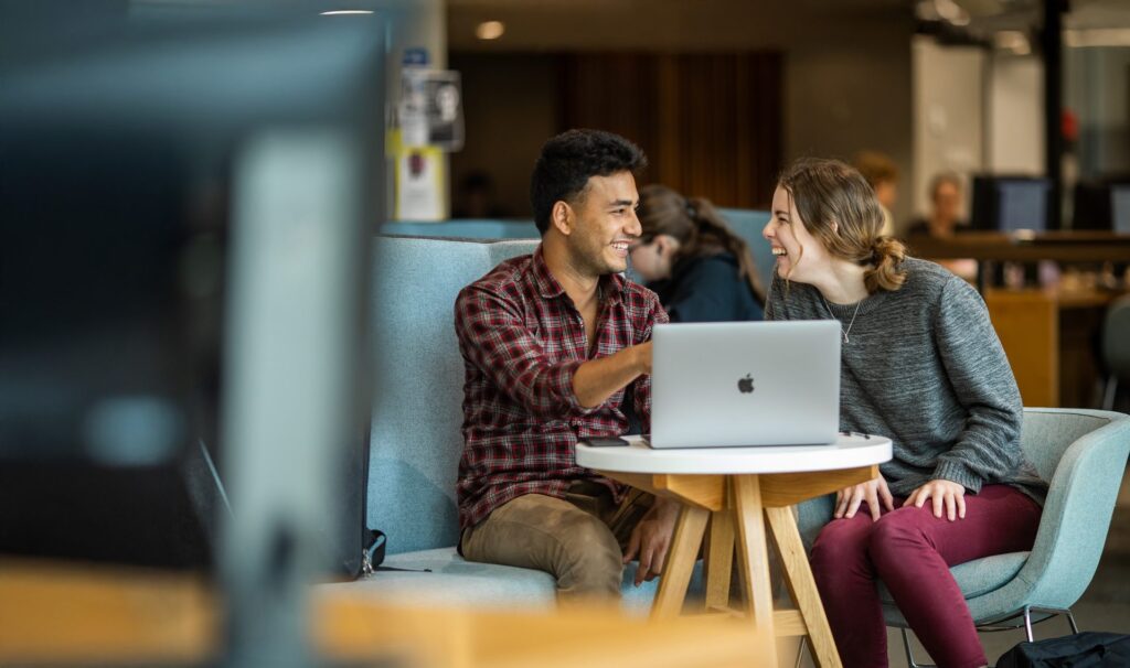 [INTERACTIVE CONTENT] Charles Sturt University: Shaping future-ready tech leaders