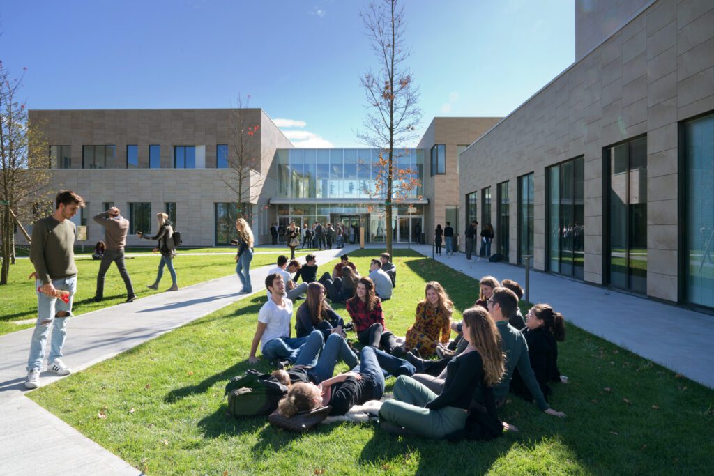 Humanitas University