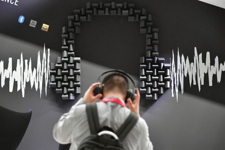 10 best sites to download music for free 