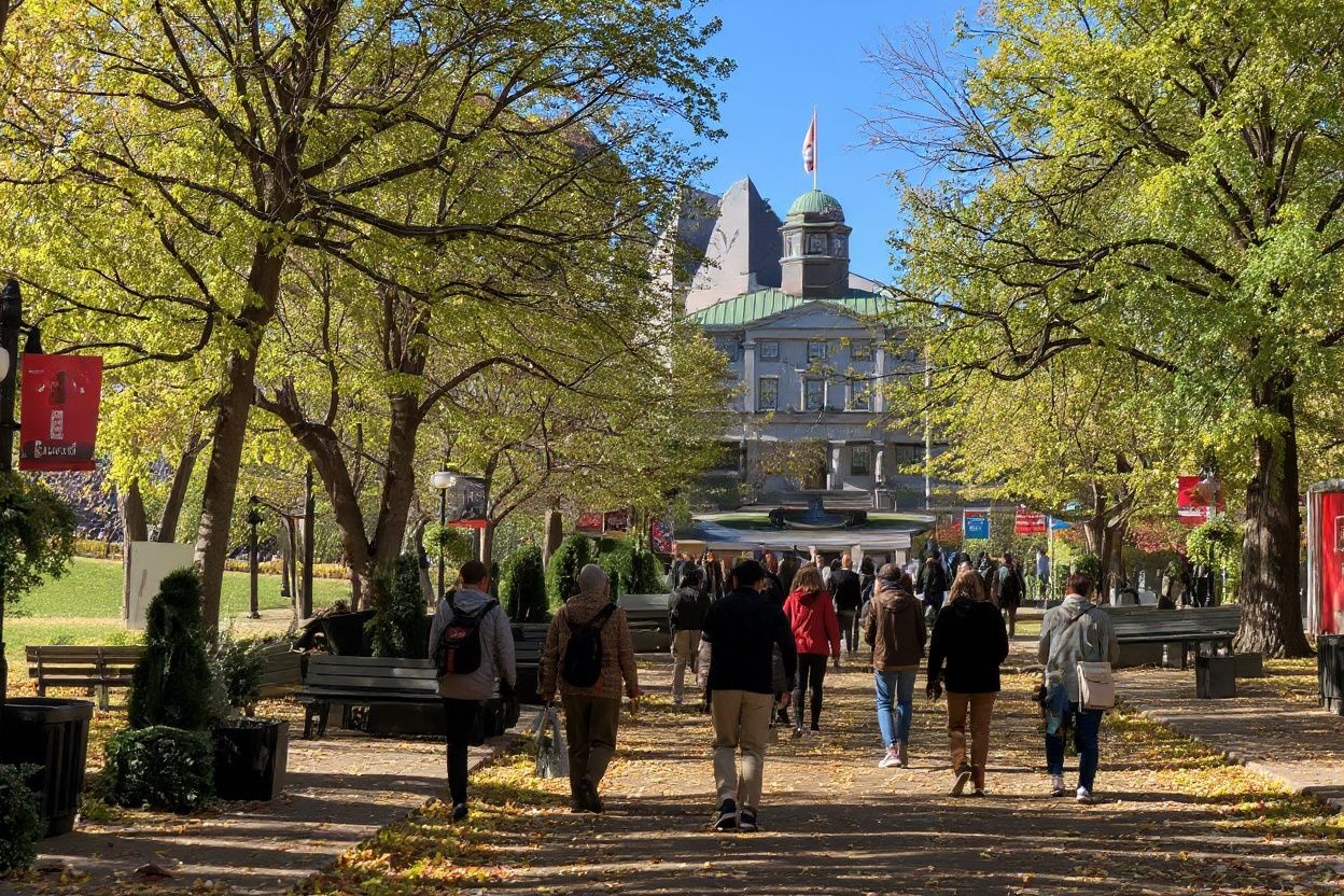 Home to many of the world’s top universities, Canada student visa rejections  have only resulted in frustration from talents who will likely bring their contributions elsewhere. Source: Daniel Slim/