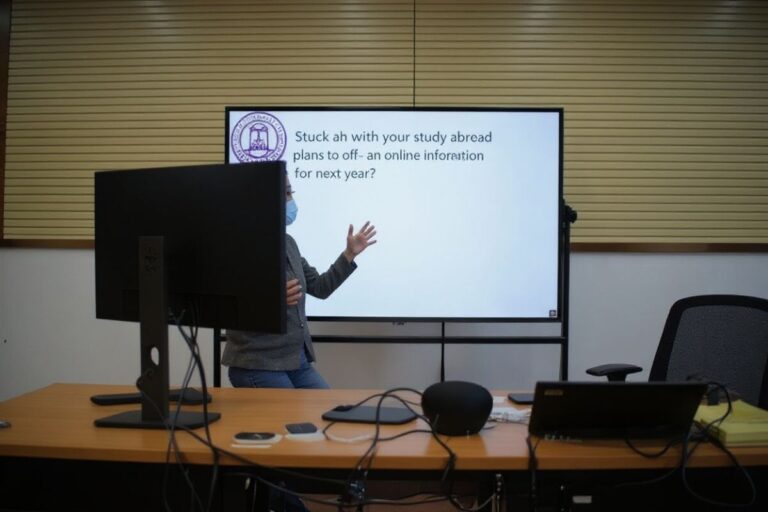 Prepare to study abroad by attending a live online information session