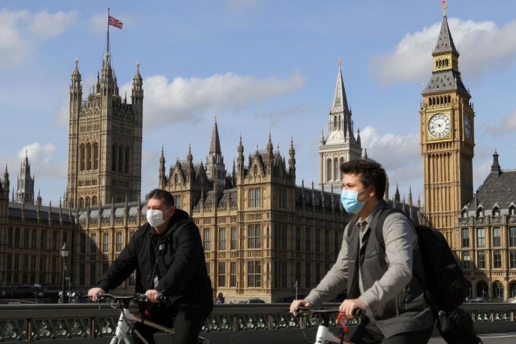 If your dream is to work in the UK post graduation, choose a compant that will sponsor your work visa. Source: