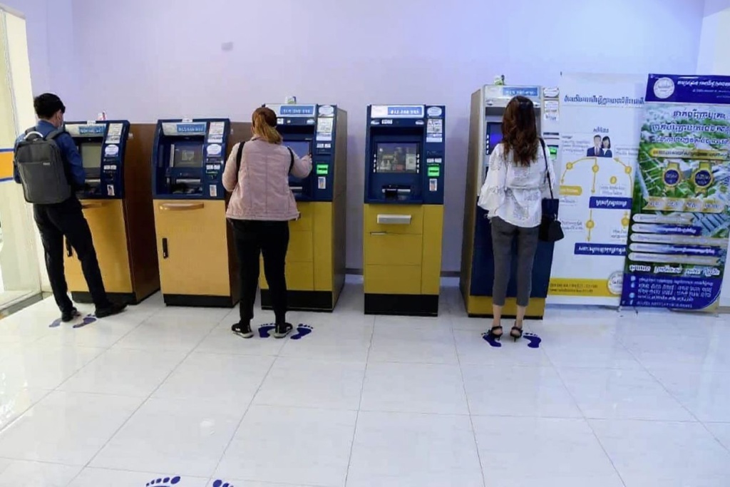 Bank teller is one pf the worst jobs in the world to pursue right now thanks to ATMs and online banking services. Source: Tang Chhin Sothy/