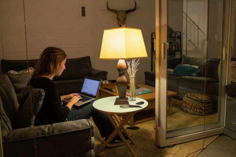 Online or 'blended learning' on the horizon for UK universities until summer 2021