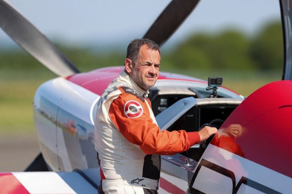 Pilots undergo high levels of stress as they are responsible for the lives of those onboard their flight. Source: Damir Sencar/