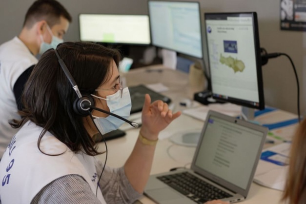 From healthcare to mental well-being: 3 must-know medical hotlines in Australia