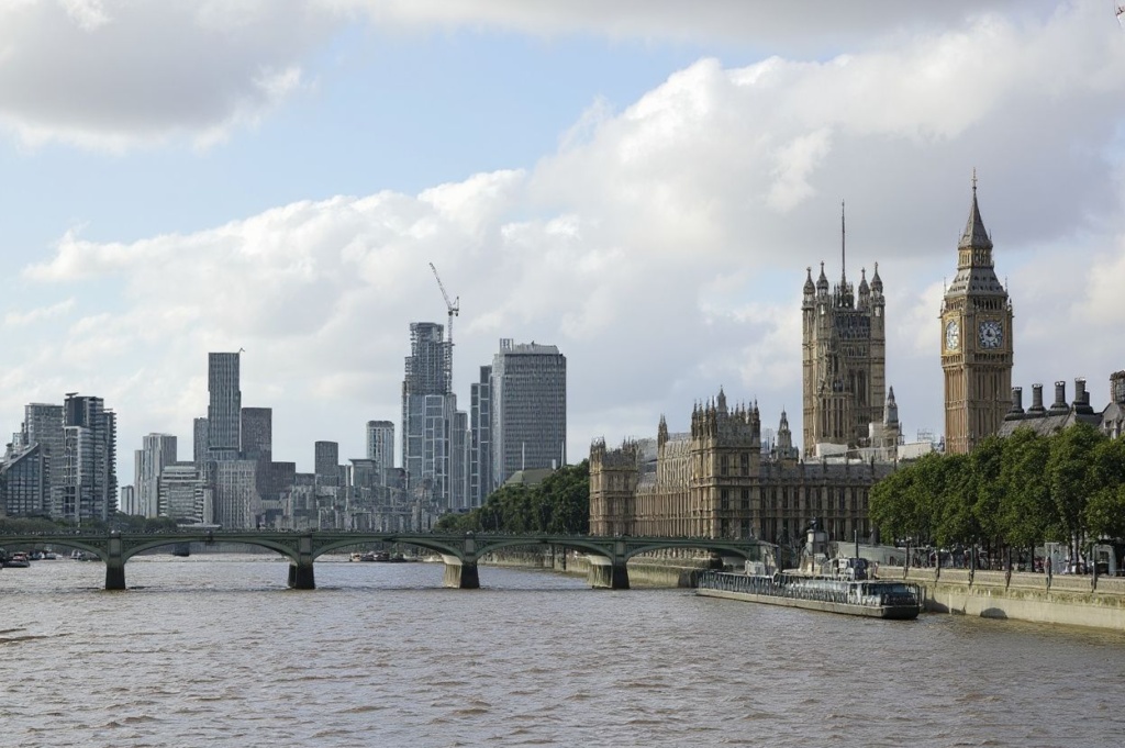 Some consider the UK as the best country for international students. Source: Loic Venance /