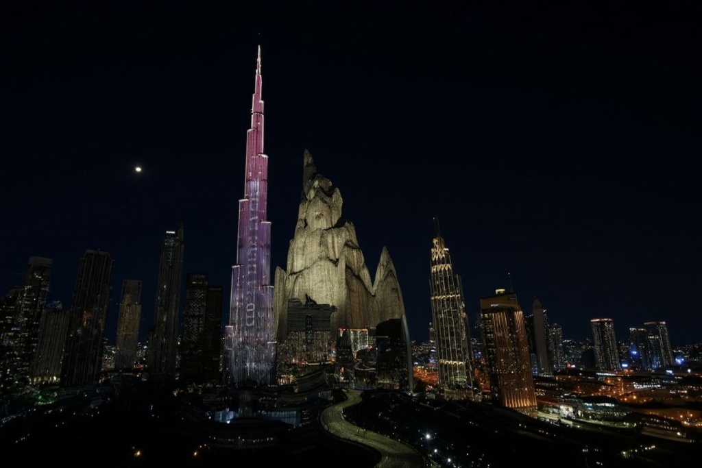 Explore one of the seven wonders of the world when you choose to study in one of the best countries to study abroad for indian students. Source: