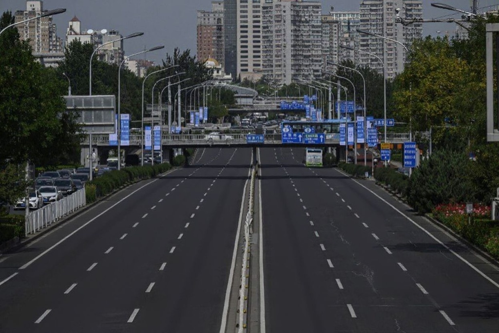 One of the benefits of a remote job is avoiding the traffic to and from the office. Source: