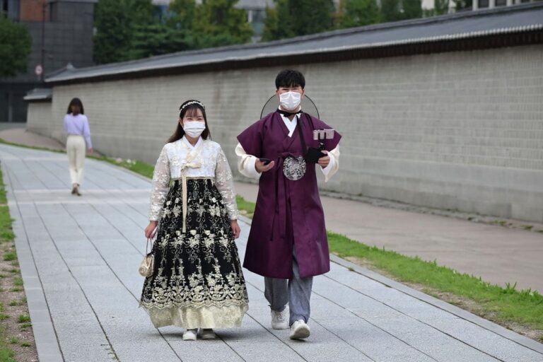 The Korean dating scene explained for int'l students