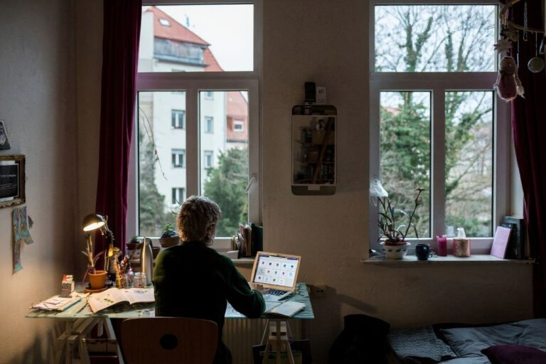 5 scholarships for Ukrainian students affected by the war