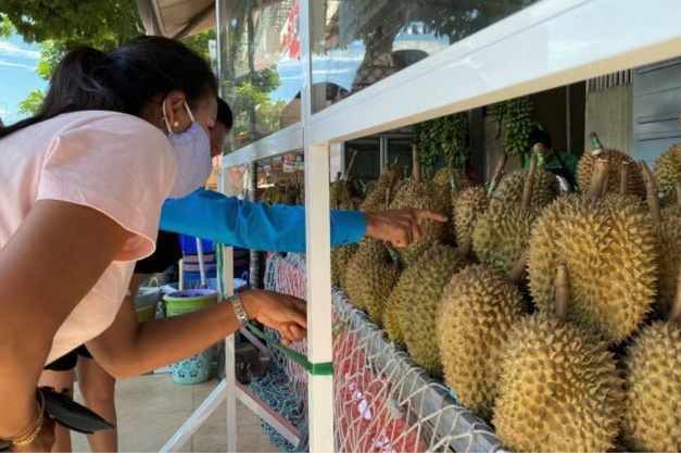 Did you know that a durian has three times more healthy fats than other fruits? Source: Tang Chhin Sothy/