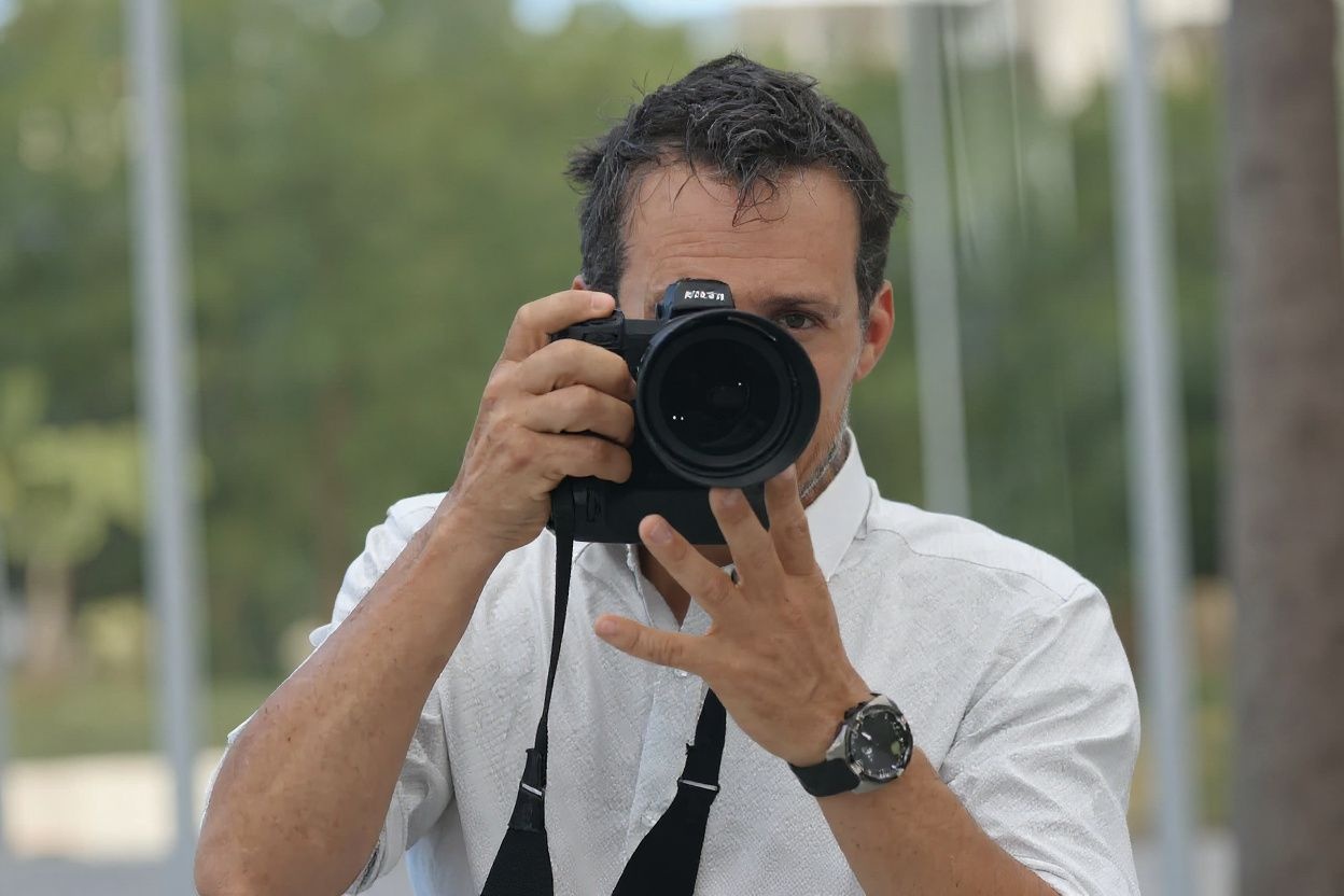 Photography can be a rather expensive hobby, but doing it as a part-time job pays pretty well. Source: