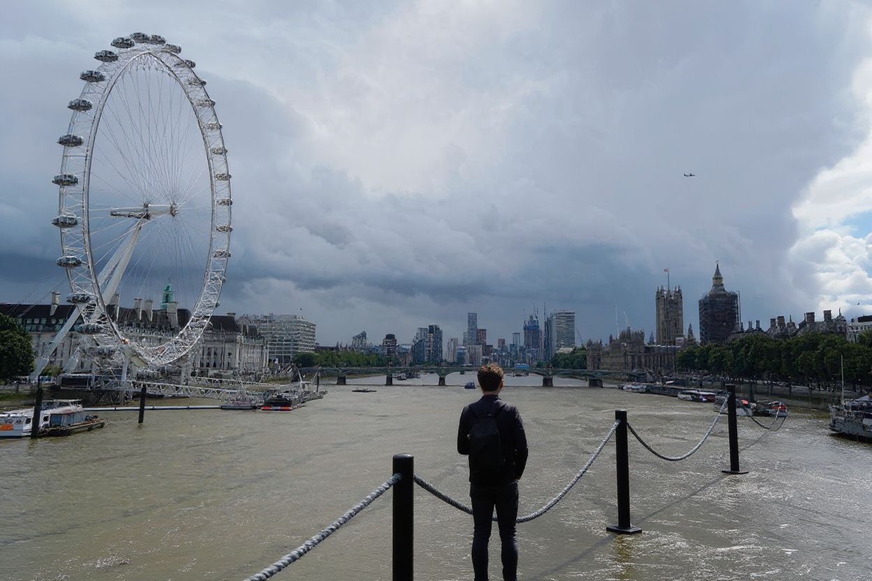 Here is you can ace your Chevening scholarship interview to secure the opportunity to study your master’s degree in the UK for free. Source: Niklas Halle’n/